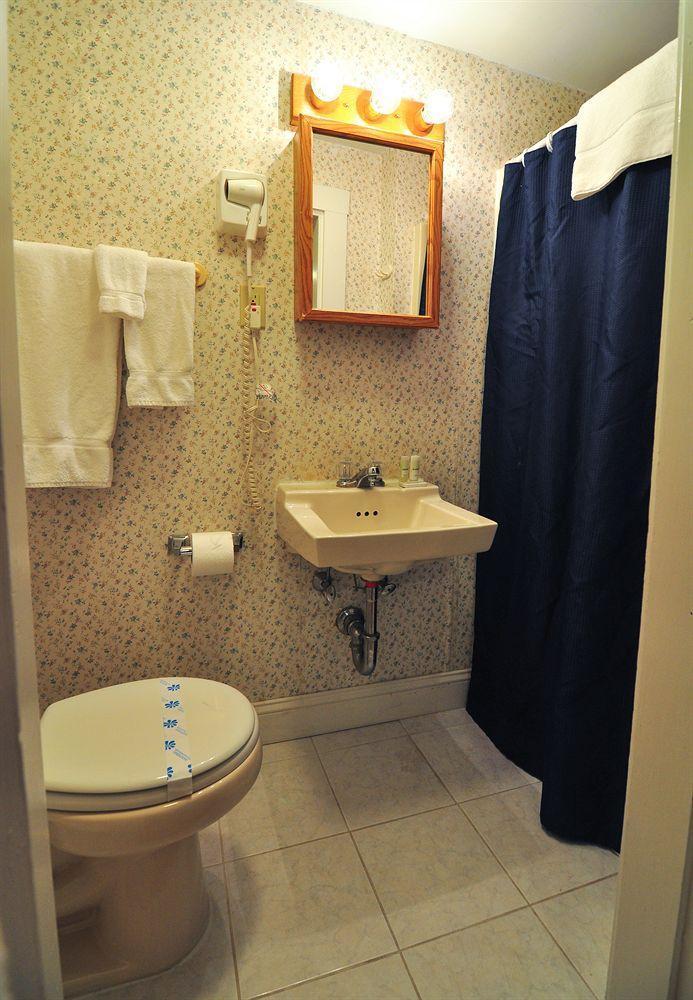Beacon Inn 1750 Brookline Esterno foto